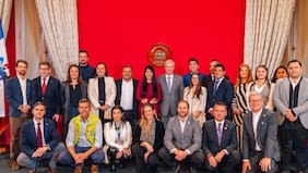 Kast participa de lanzamiento de proyecto que busca fortalecer la adopción de inteligencia artificial en municipios
