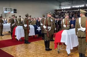 Columna de Antonio Díaz-Araujo: Carabineros, recordar olvidando