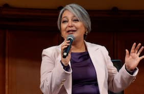 La hipocresía: falsos rostros, sonrisas fingidas