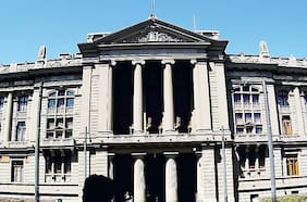 Corte confirma cautelares de arresto domiciliario, arraigo nacional y firma mensual para tres imputadas por megafraude tributario