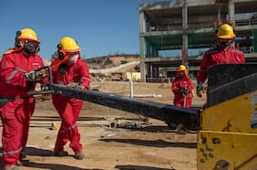 Columna de Hernán de Solminihac: Seguridad y salud laboral más allá de una elección