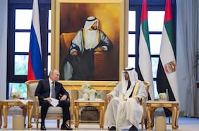 Putin, flanqueado por cazas rusos, viaja a Medio Oriente Medio para reunirse con el príncipe heredero saudita