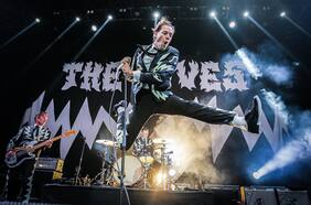 La intensa noche de The Hives en el Caupolicán: “¿Te gusta el rock and roll?”