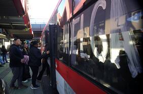 Estos son los más de 50 recorridos afectados hoy por el paro de conductores de buses RED
