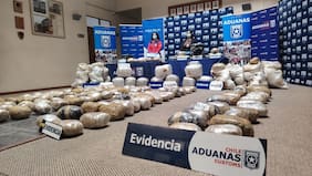 Detienen a tres personas tras incautación de 352 kilos de cannabis en acoplado de camión en el paso fronterizo Ollagüe