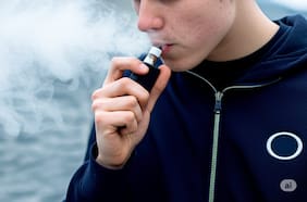 “Di no cuando te ofrezcan vapear”: así será la nueva advertencia obligatoria para la publicidad de vapeadores