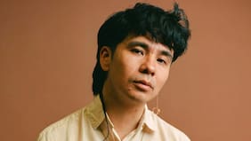 Ocean Vuong y el arte de convertir el desamparo en una forma de alegría
