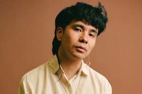 Ocean Vuong y el arte de convertir el desamparo en una forma de alegría