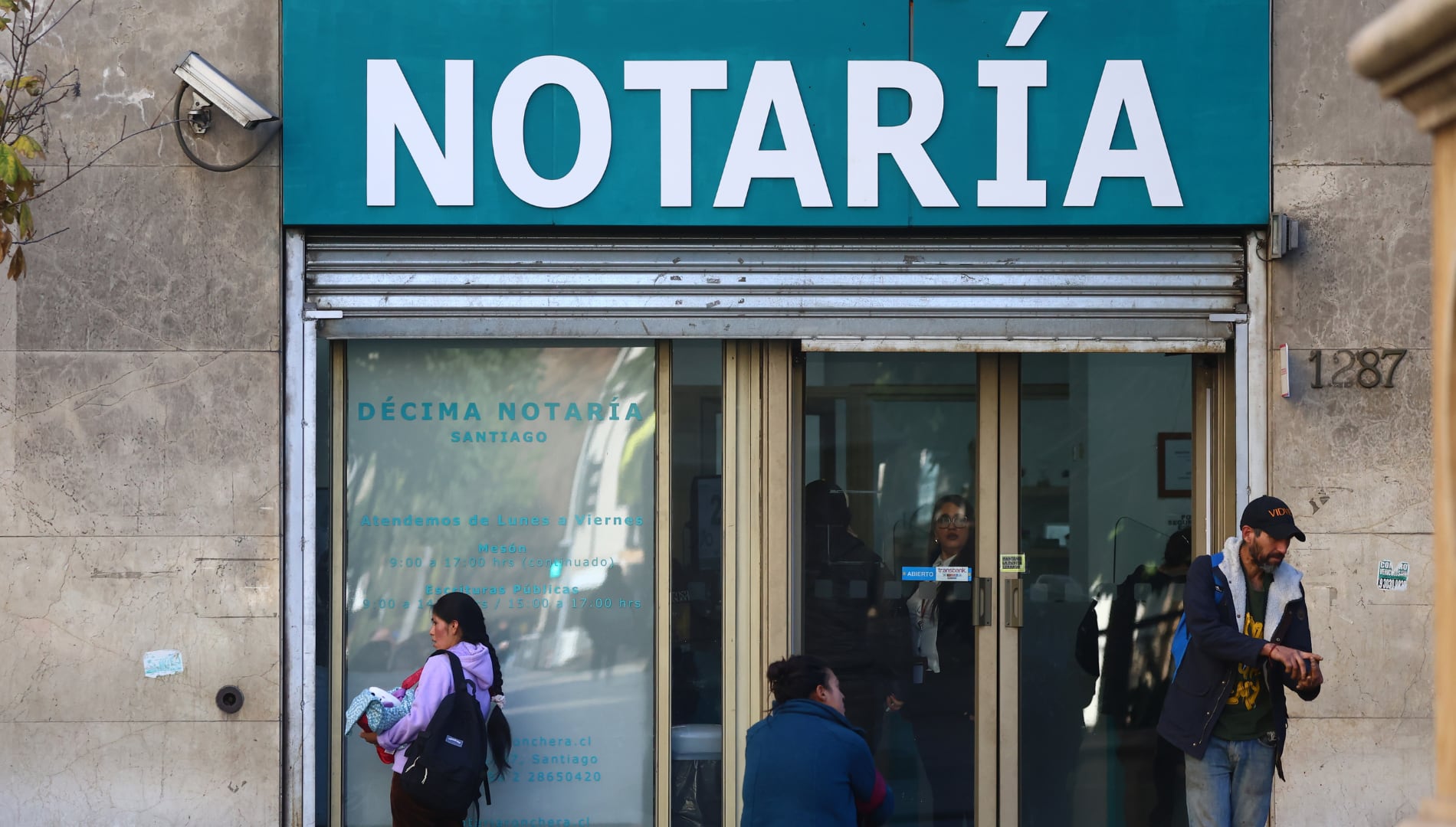 ¿Burlar la reforma? Gobierno pone urgencia a moción para evitar el Servicio Civil y no soltar nombramiento de 57 notarios