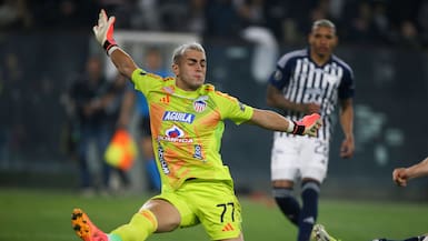 La pesadilla que vive Santiago Mele en Argentina, el arquero que rechazó a Colo Colo para fichar en Independiente