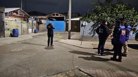 Desconocidos disparan contra vivienda en El Bosque: mujer de 59 años se encuentra en riesgo vital