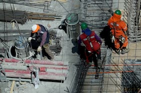 En un año se crearon más de 600.000 nuevos empleos y la tasa de desocupación bajó a 7,5% en el trimestre diciembre-febrero