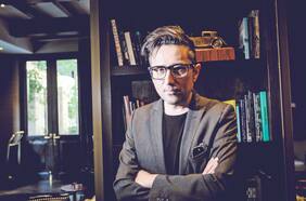 Patricio Pron: “Me gusta que la literatura sea menos falocéntrica que cuando comencé”