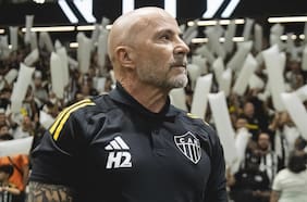 Ahora dirigiendo al Atlético Mineiro de Iván Román: Jorge Sampaoli va por una nueva Copa Sudamericana contra Lanús