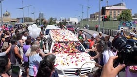 La emotiva despedida de Héctor Noguera: cortejo fúnebre fue homenajeado en Pérgola de Las Flores