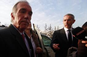 Jaime Orpis se entregó a la justicia para cumplir pena de cárcel: abogado dice que se acatará fallo y pagará multas