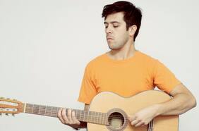 Con Gepe incluido: Santiago en 100 Palabras anuncia ceremonia de premiación 2021