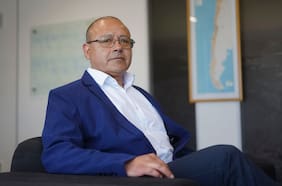 El error de los US$100 millones: Quién es el jefe de la CNE en riesgo por el escándalo de las tarifas eléctricas
