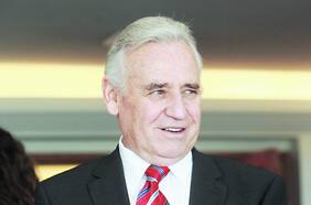 Presidente de Clínica Las Condes viajó a EEUU a explorar una alianza con la Clínica Mayo