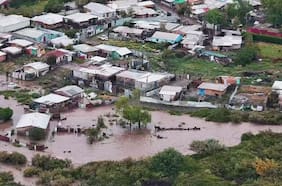 Región Metropolitana registra el octubre más lluvioso de la historia y sufre el desborde del río Mapocho en Talagante