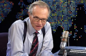 Larry King, la leyenda detrás de un micrófono