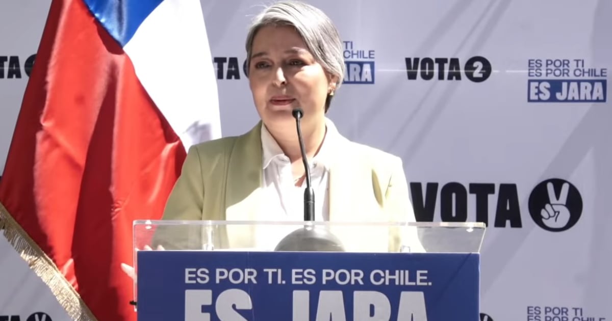 Jara reprocha uso de figura de Aylwin en franja de RN y apunta a Matthei: “Hicieron lo mismo que republicanos con Jaime Guzmán”