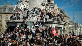 Miles de estudiantes secundarios paralizan Francia en nueva jornada de protestas