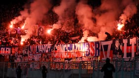 “Se tiene que dar por terminado”: el día en que la U exigió los puntos ante la UC tras un clásico suspendido por pirotecnia