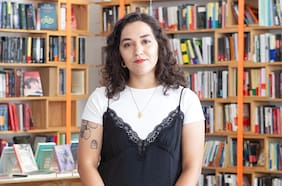 Emilia Pequeño, poeta chilena: “No es posible entender del todo el amor”