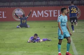 Huachipato golea a Antofagasta y avanza a la fase grupal de la Sudamericana