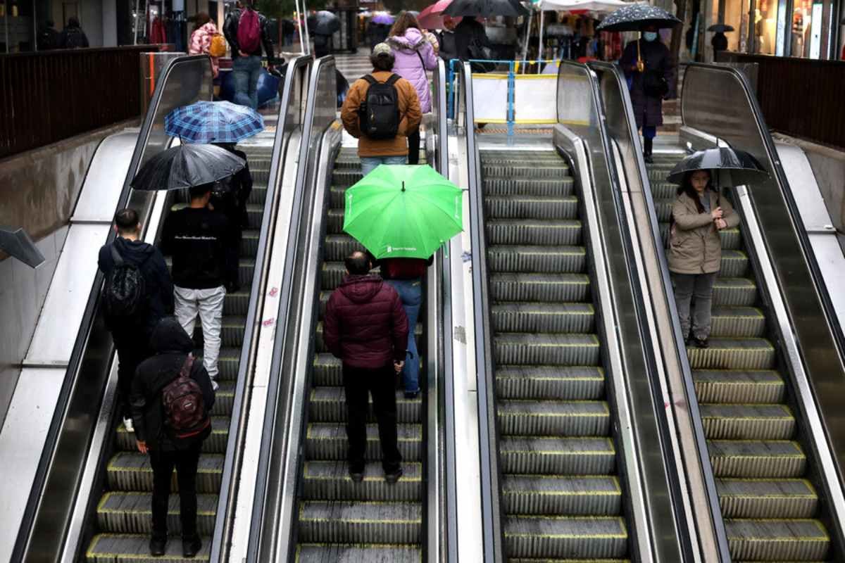 Lluvia, viento intenso y nieve: el clima inestable que afectará a Santiago los próximos días. Foto: ATON.