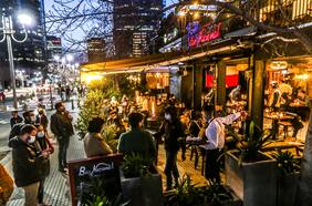 Actividad de almacenes y restaurantes recupera terreno al compás de la reactivación económica