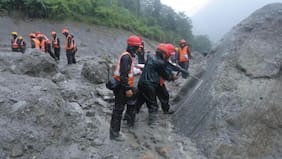 Nepal: Rescatistas perforan túneles para llegar a más de 900 trabajadores hidroeléctricos desaparecidos tras inundaciones
