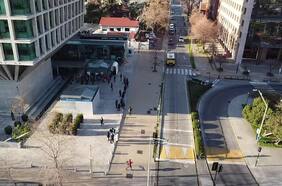 Estudio: si bien el 63% de las firmas chilenas tiene un foco en sus clientes, menos de la mitad dispone de jefatura a cargo