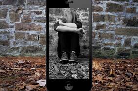 Solo el 1% denuncia: más del 50% de los jóvenes entre 15 y 19 años acusó ciberacoso en los dos últimos años según un estudio