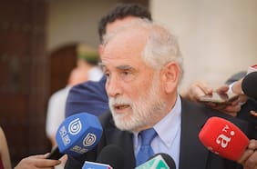 “Son procesos distintos”: Montes llega al Biobío por incendios y descarta comparación con reconstrucción en Valparaíso