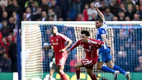 Premier League: Liverpool cae ante Brighton y se aleja más de los puestos de Champions