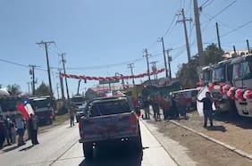 Familiares regresaron a Constitución: multitudinaria caravana por pescadores desaparecidos de la lancha Bruma