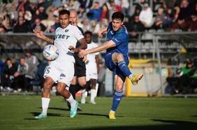 Se une a Felipe Méndez: Ángelo Henríquez llega a Rusia tras descender en Polonia