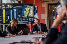 La Moneda mantiene despliegue por sistema frontal y afina medidas de prevención