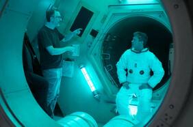 El director de Ad Astra tilda de “cobardes” a directores que se sienten forzados a hacer películas de superhéroes