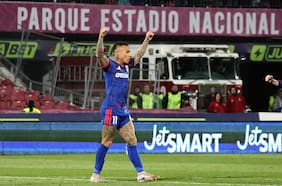 Eduardo Vargas tras llegar a los 100 partidos con la U en el triunfo ante Palestino “Quiero dejar mi nombre en lo más alto”