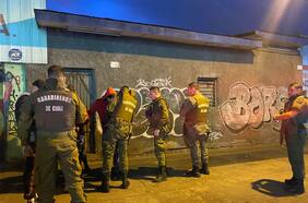 Masivos controles de Carabineros terminaron con 208 detenidos en la RM