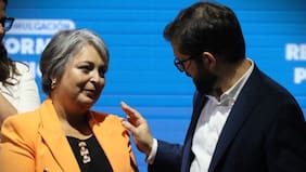 Jara emplaza al gobierno por megatoma en San Antonio: “Espero que cumplan con su labor”