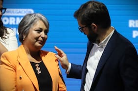 Saludo a Milei, megatoma de San Antonio y Caso Monsalve: los desmarques de Jara del gobierno durante el debate