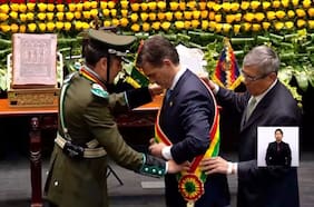Rodrigo Paz posesiona a su primer gabinete en Bolivia y le pide “trabajar 24/7″