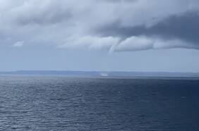 Captan gigantesca tromba de agua en medio del Lago Llanquihue