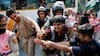 Vuelven “Las Cucarachas” a las protestas contra la revisión del padrón electoral en India: más de 500 detenidos