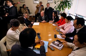 El extenso pliego de peticiones de senadores DC, PC, FA y FREVS a Quiroz en antesala de votación por megaproyecto