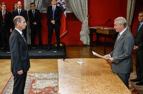 Cambiar ministros no basta